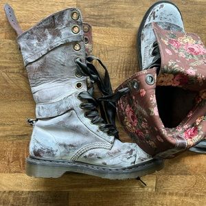 Dr Marten boots! Rare/Hard too find and unique!